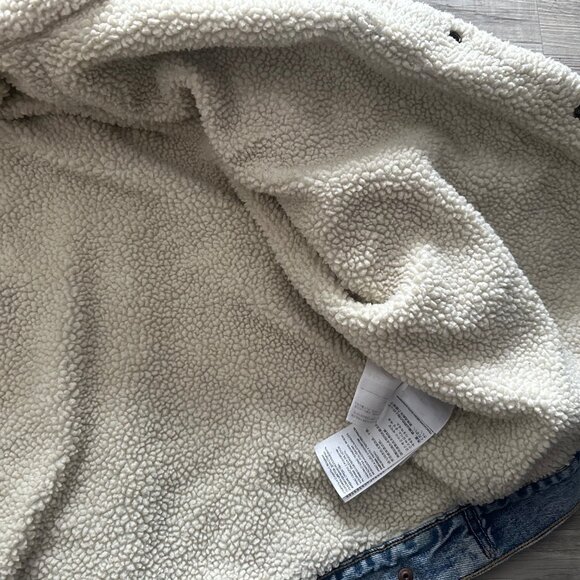 Levi's Men's Sherpa Trucker Jacket Size M - Picture 6 of 8
